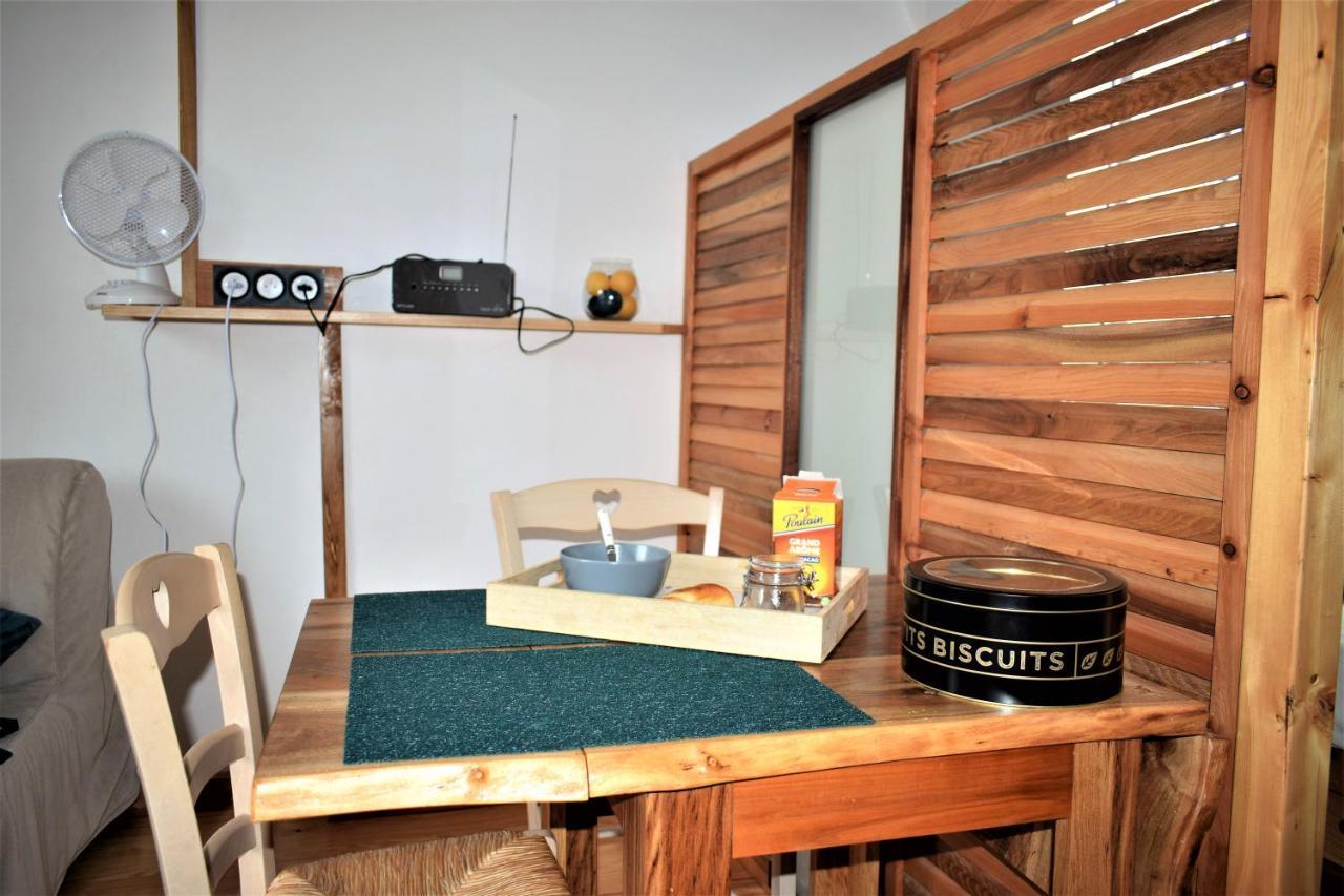 Studio Sympa Avec Petit Dejeuner Entre Canal Et Loire Roanne Buitenkant foto
